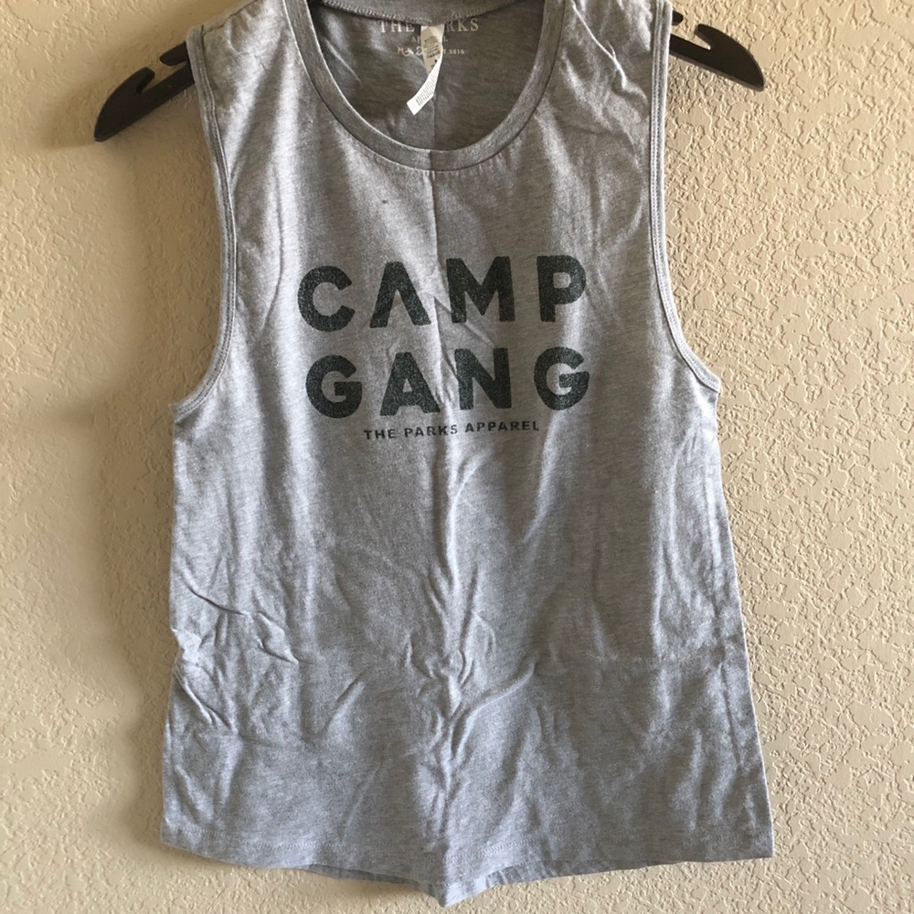 3/$15 🦉 Camp Gang cropped tank